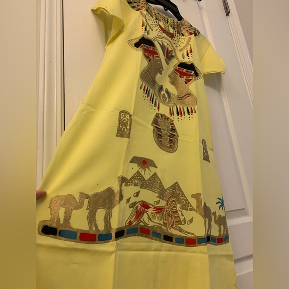 Yellow Egyptian Traditional Dress - Picture 5 of 10